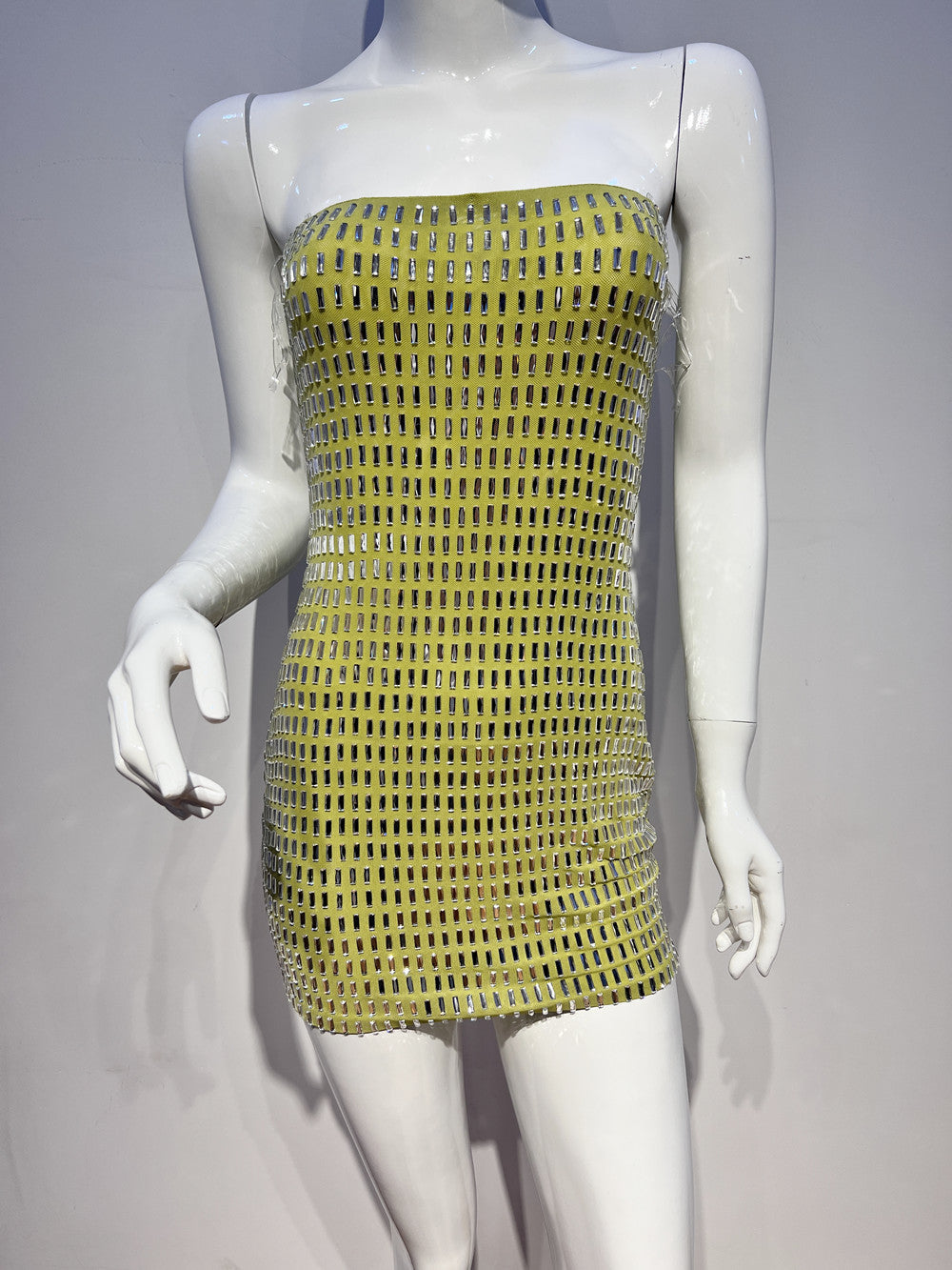 Elegant Banquet Evening Gown With Tube Top And Sleek Tight Skirt In Solid Colors