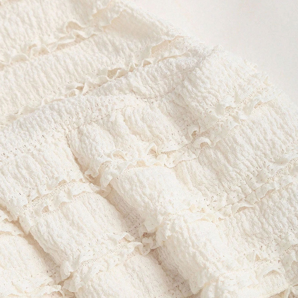 Halterneck White Dress With High Waist And Flared Bell Skirt