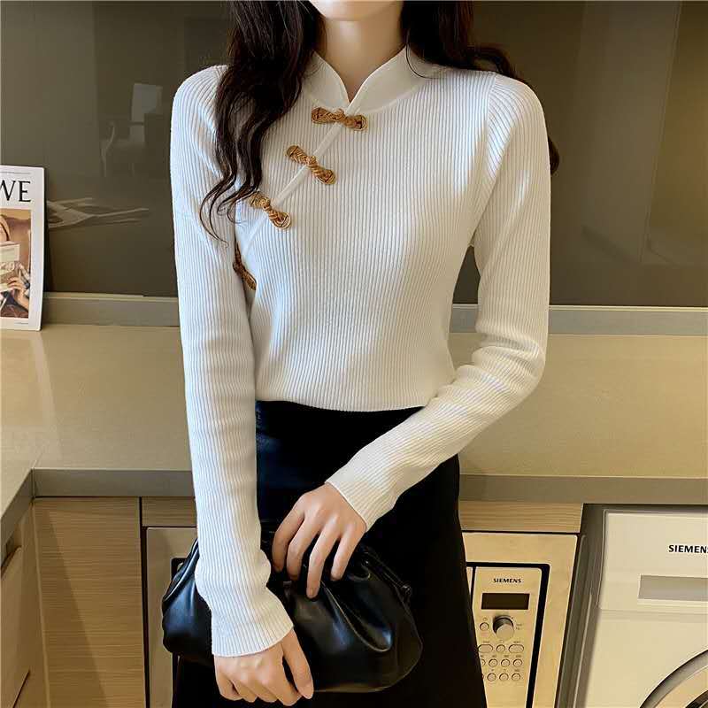 Retro Ladies Slim Cheongsam Collar Sweater With Modern Edge