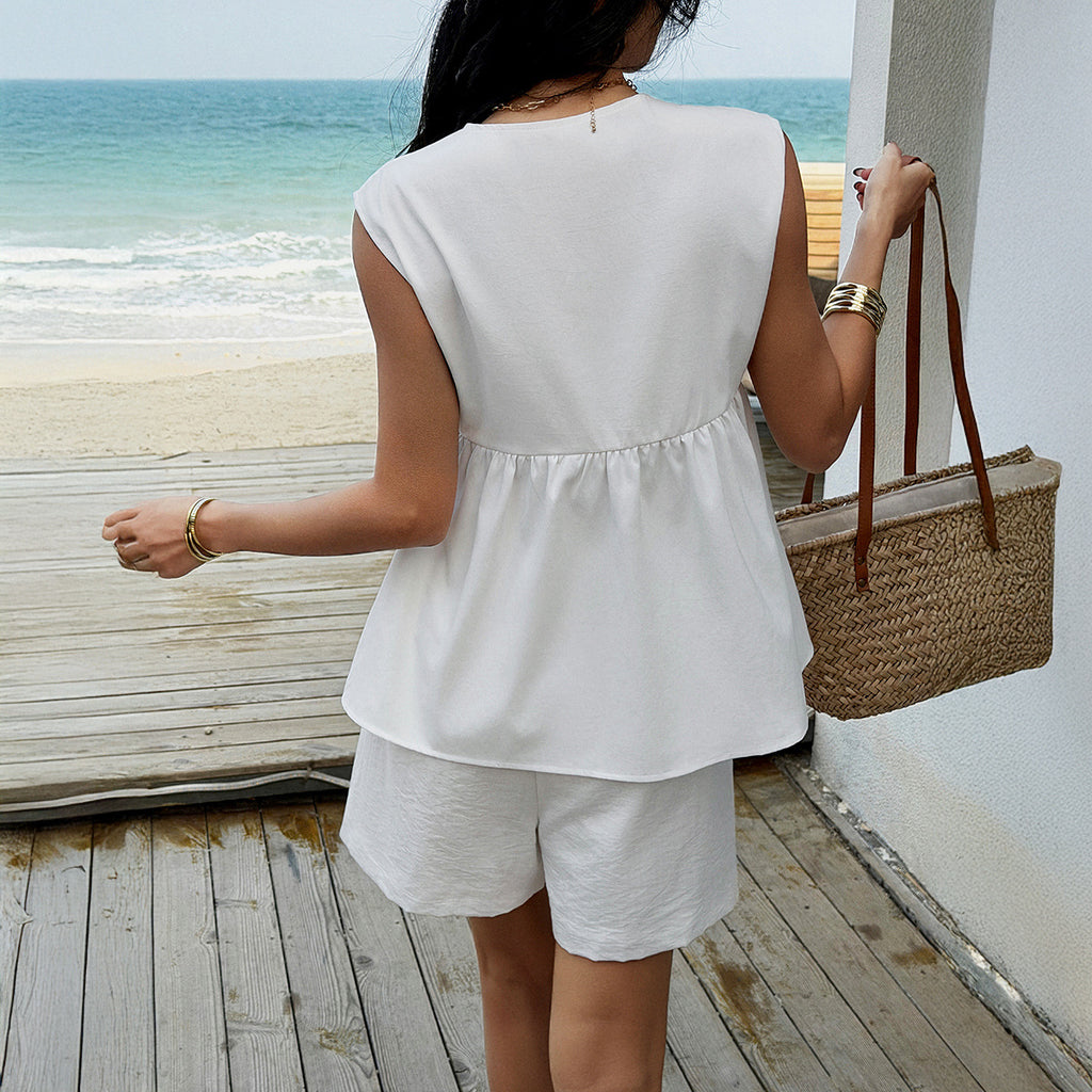 White Sleeveless Top And Pants Two Piece Set