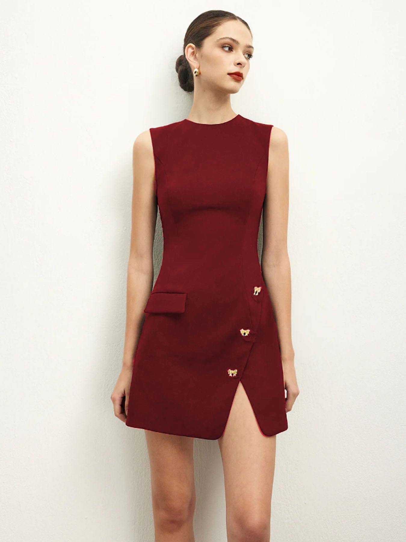Sleeveless High-Waist Dress With Button Accents