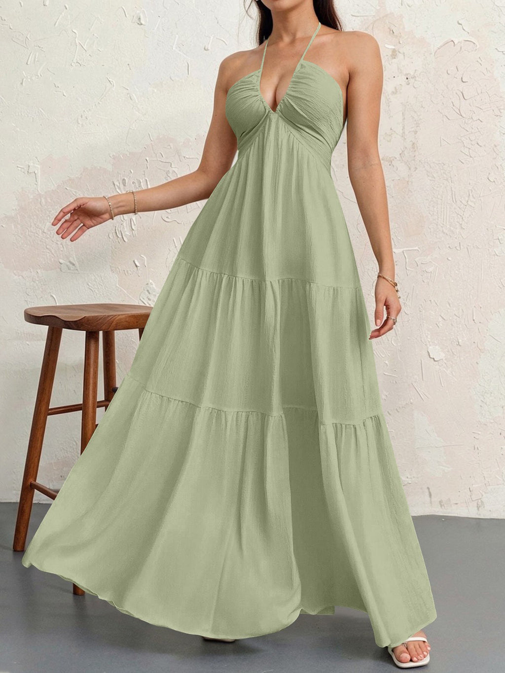 Backless Halter Neck A-Line Maxi Dress With Pleated Skirt For Beach Vacation