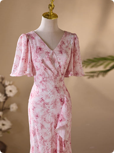 Cozy Retro Mermaid Dress With Deep V Neck Mid Waist Silhouette Zipper Detail