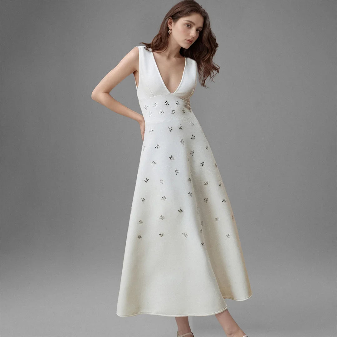 Elegant Ball Gown Dress Evening Wear V Neck Natural Waist Beaded Diamond Embellishments