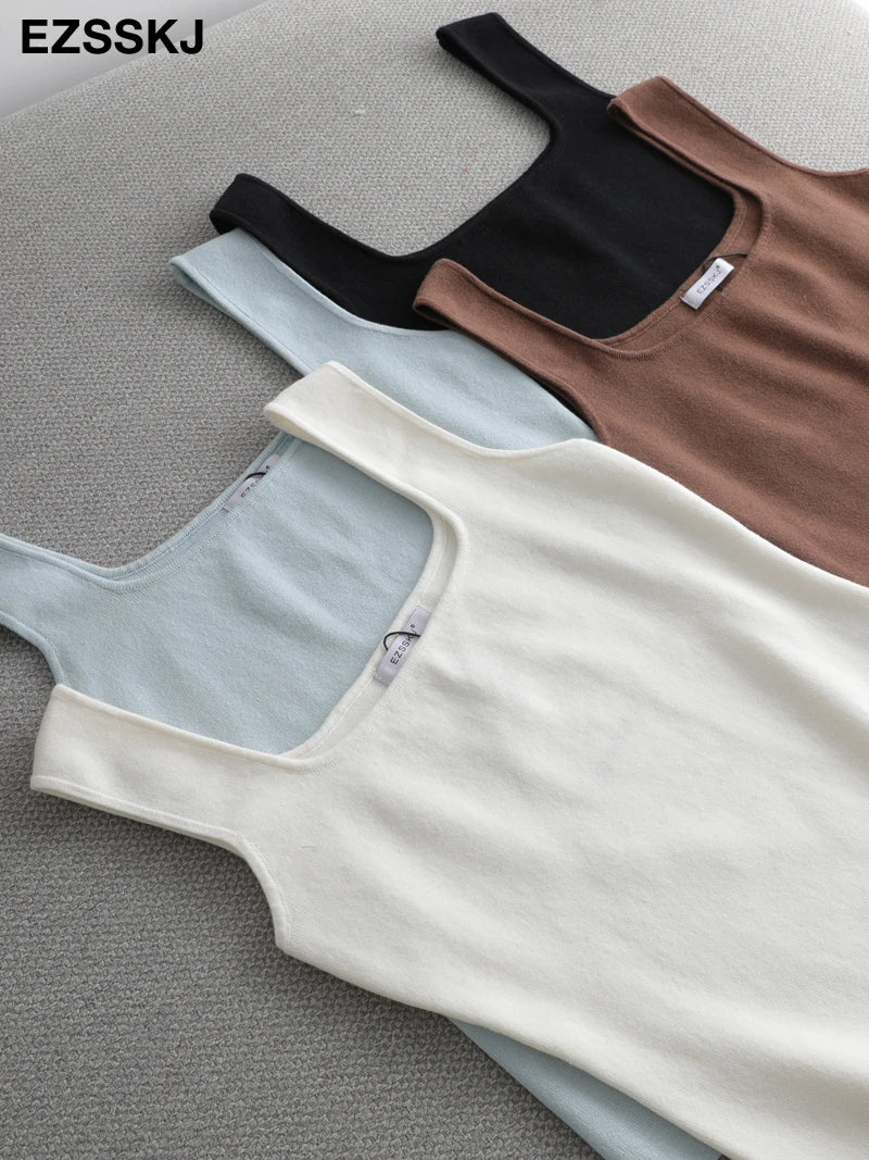 White Knit Tank With U Neck Sleeveless Summer Tee Vintage
