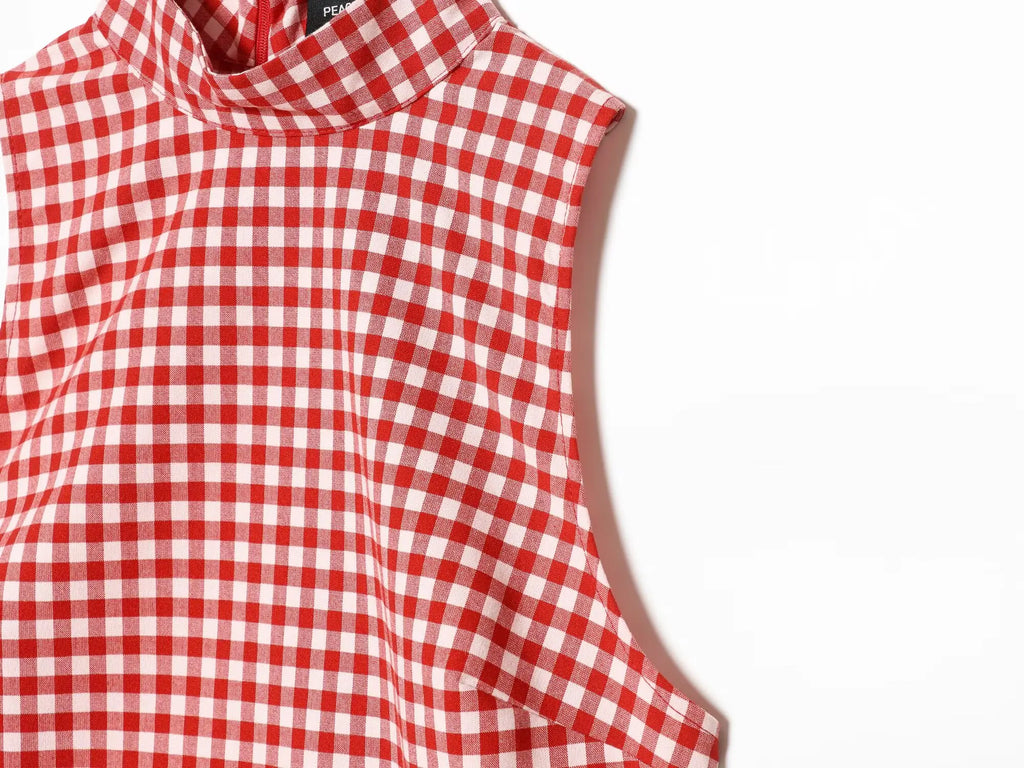 Plaid Sleeveless High-Neck Vest and Retro Mid-Waist Trousers Set in Breathable Anti-Wrinkle Fabric