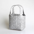 Ostrich-Pattern Bucket Bag Chic Leather Tote With Elevated Everyday Elegance