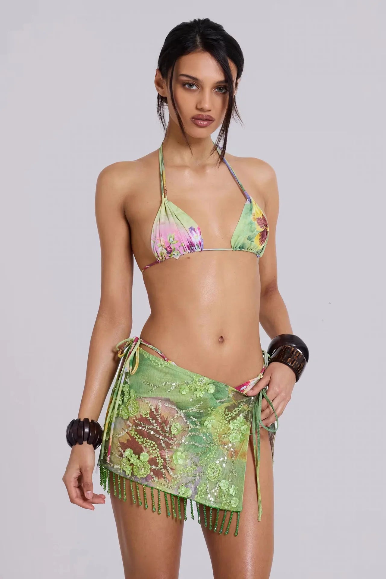 Floral Tie Backless Three Piece Bikini Set In Stretch Fabric For Flirty Beach Vibes And Sunlit Confidence