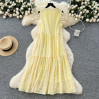 Chic Summer Midi Dress With Sleeveless Empire Plaid Lace