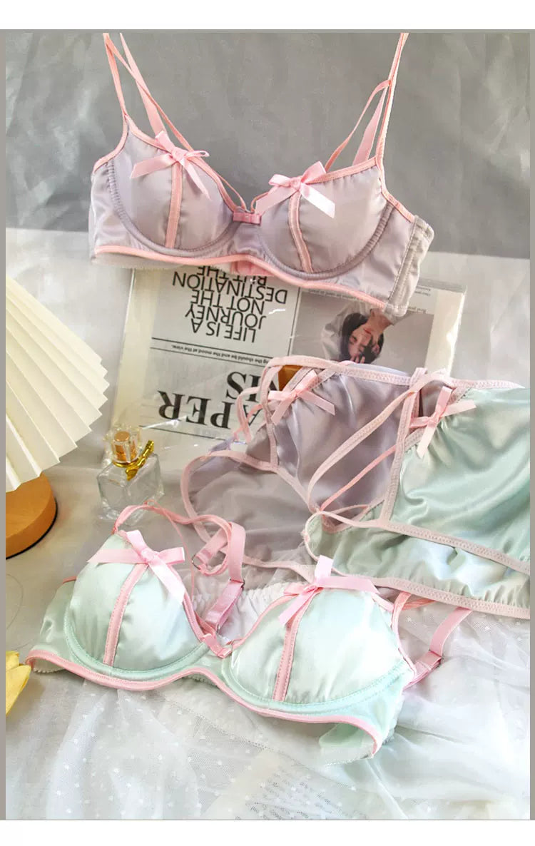 Dreamy Vintage Satin Lingerie Set With Lace Trim And Steel Ring Accents For Elegant Nightwear