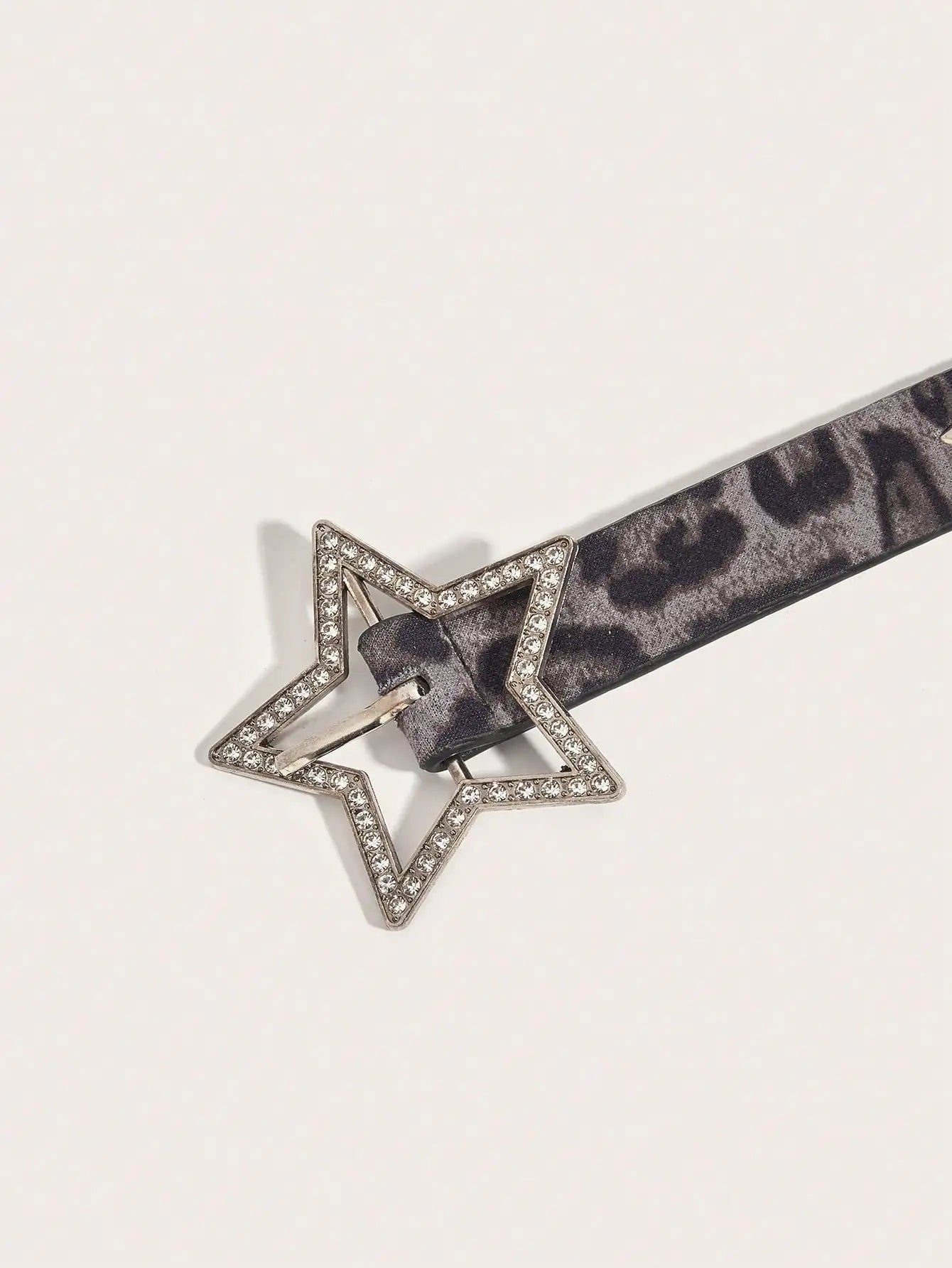 Star Studded Hollow Metal Belt for Women, Chic Everyday Accessory