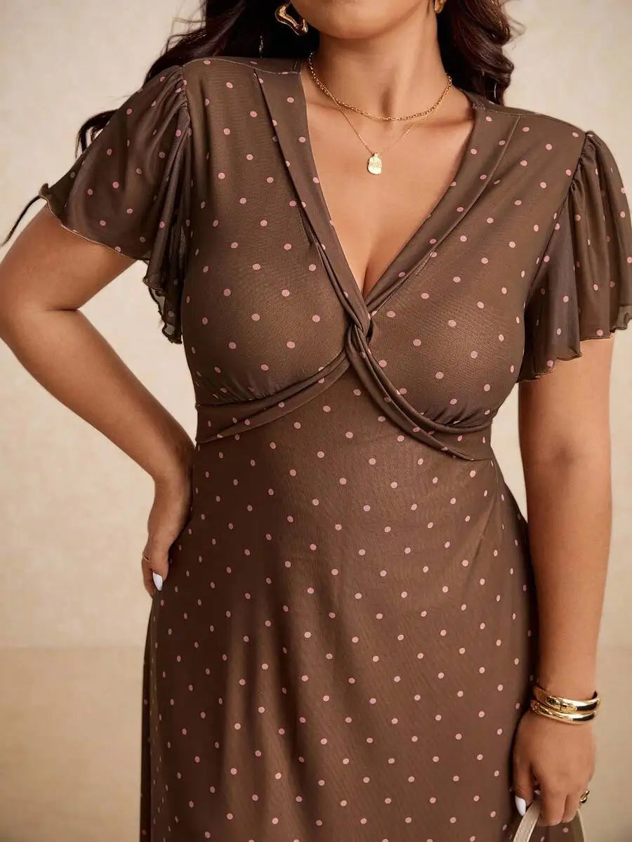 Plus Size Vintage Polka Dot Wrap Dress With V Neck And Short Sleeves Knee Length