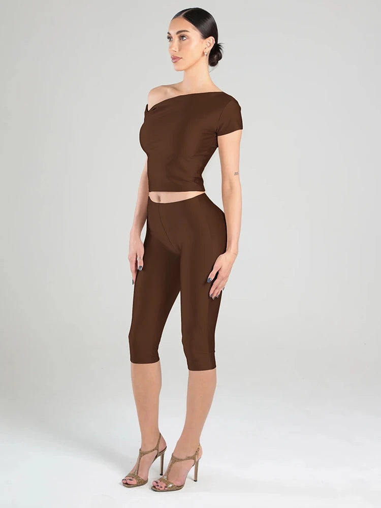 Midnight Knot Crop Top And Capri Set With Diagonal Collar