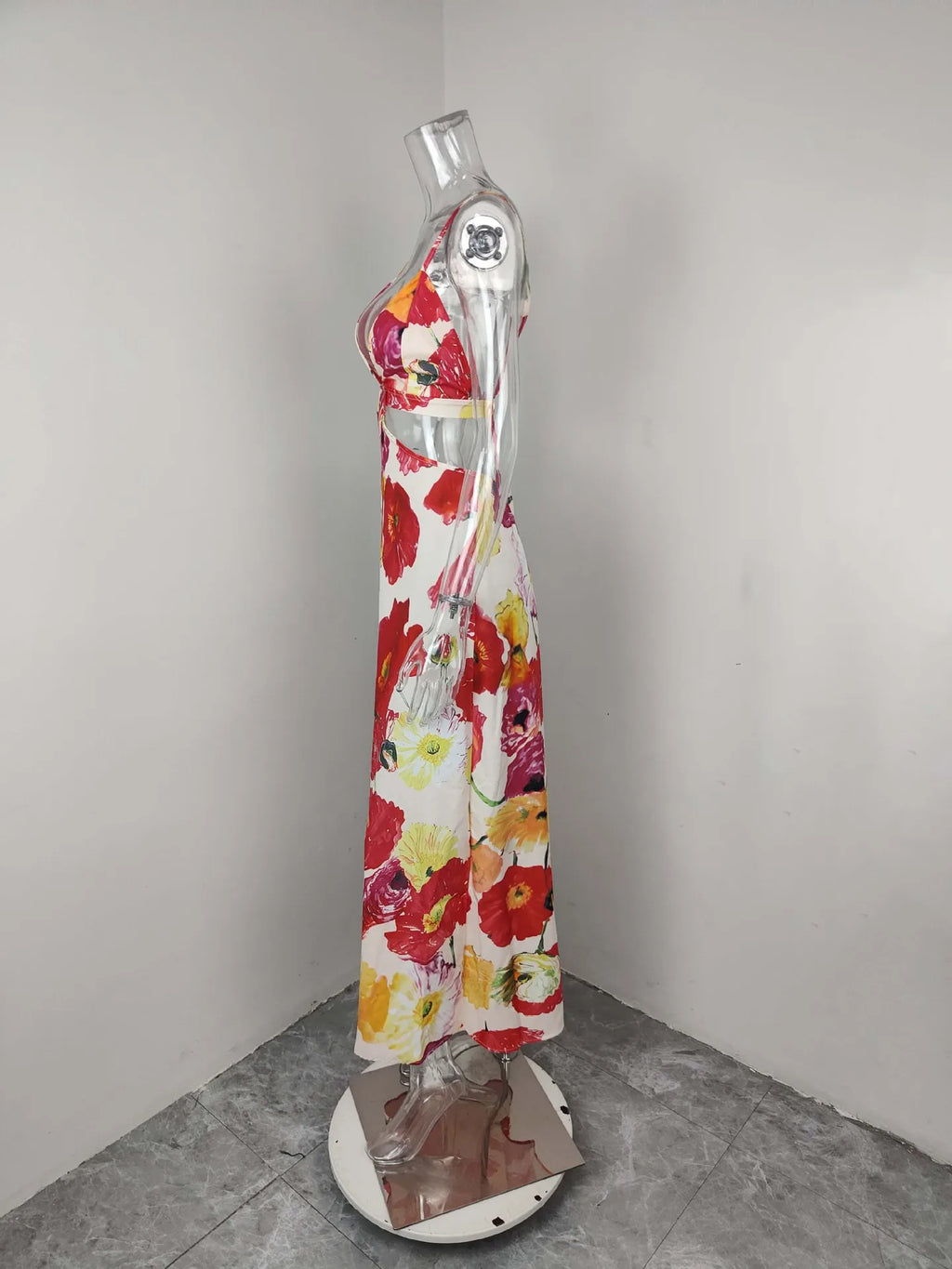 Romantic Garden Party Floral Maxi Dress With V Neckline