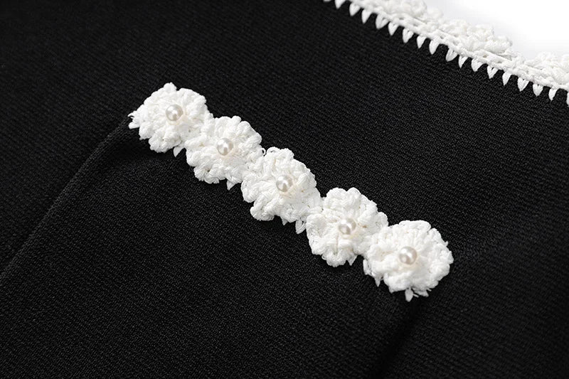 Black And White Skirt Set For Women With Elegant Contrast Design