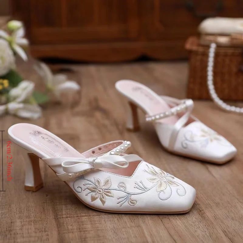 Romantic Bow Detail Square Toe Heels