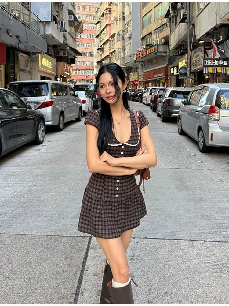 Vintage Gingham Dress With Peter Pan Collar And Lace Trim