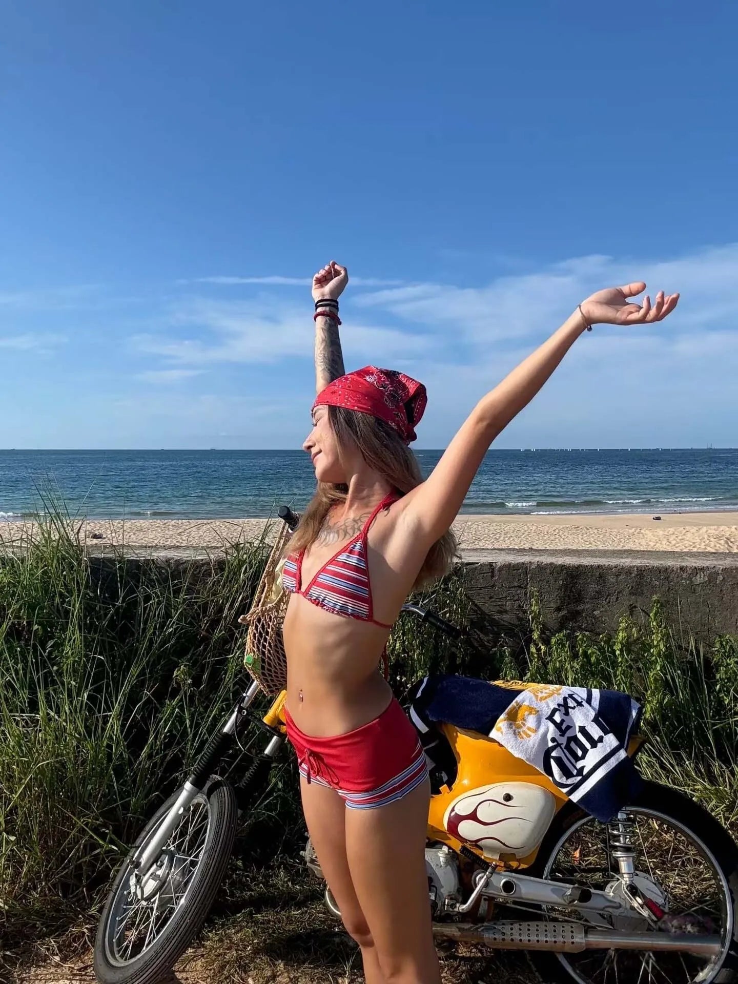 Striped Two-piece Bikini With Tie Dot Pattern Chic Beachwear Swimsuit For Summer Vibes