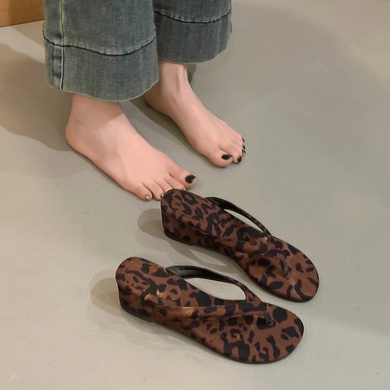 Women Slides With Non Slip Grip Clip Toe Comfort Elevated Street Style