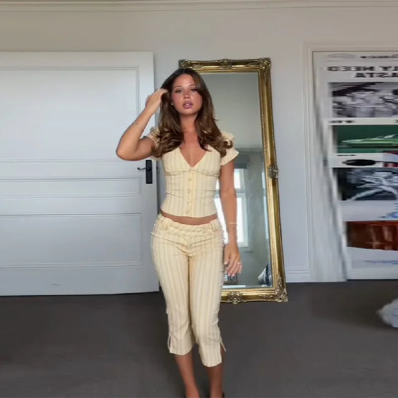 Retro Striped Two Piece Set With V Neck Crop Top And Capri Pants