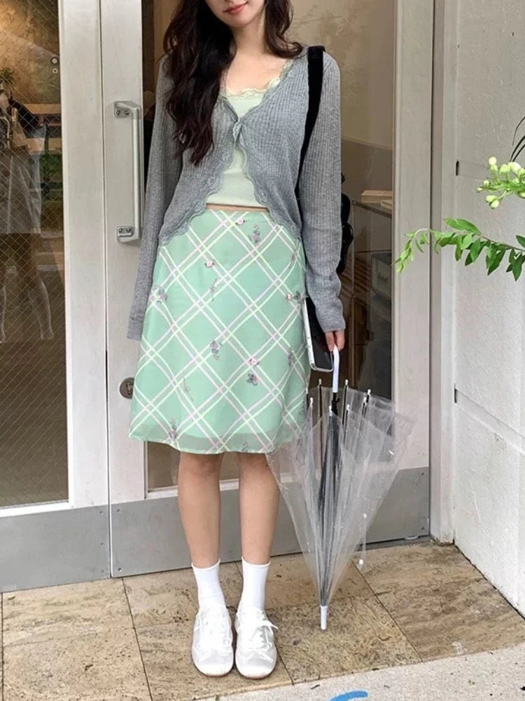 Sweet Vintage Elegant Floral Plaid Skirt In Green With Mesh Detail