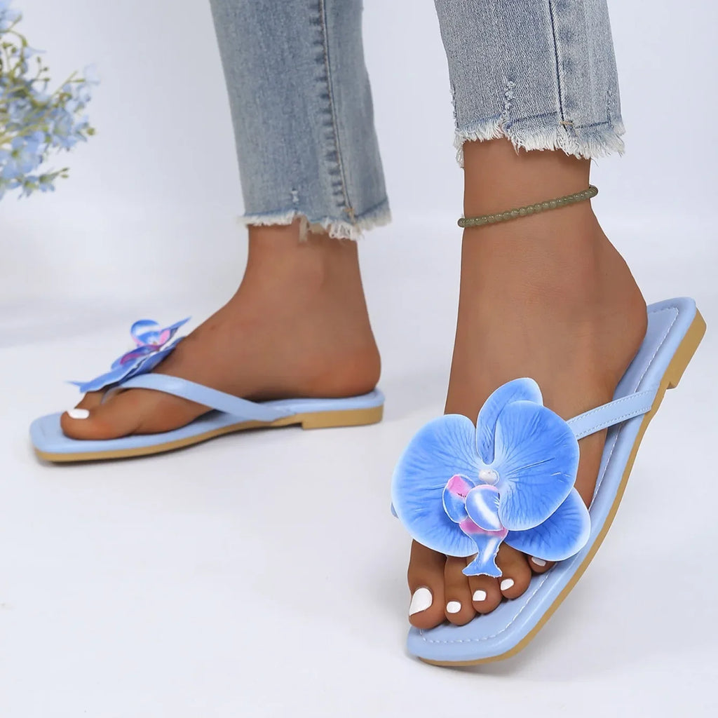 Clip Toe Flower Sandals With Square Front And Comfortable Flat Sole For Summer