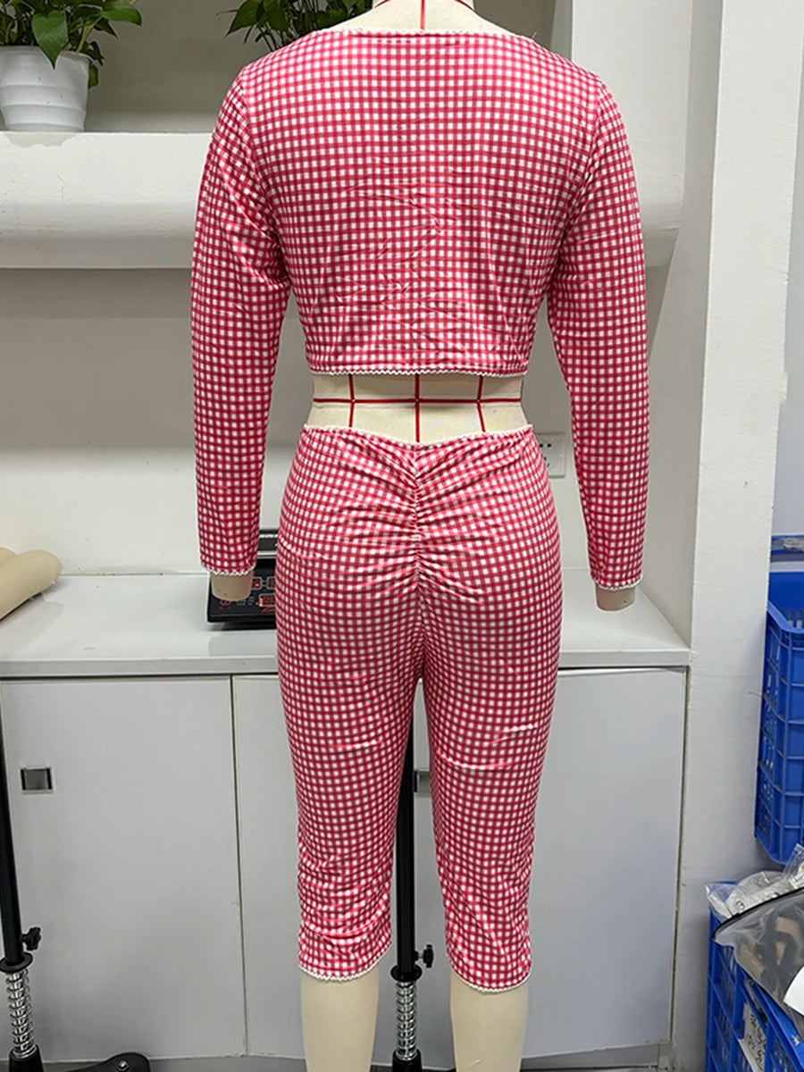 Chic Plaid Two Piece Set With Cropped Tie Front Top And Three Quarter Sleeve Capris