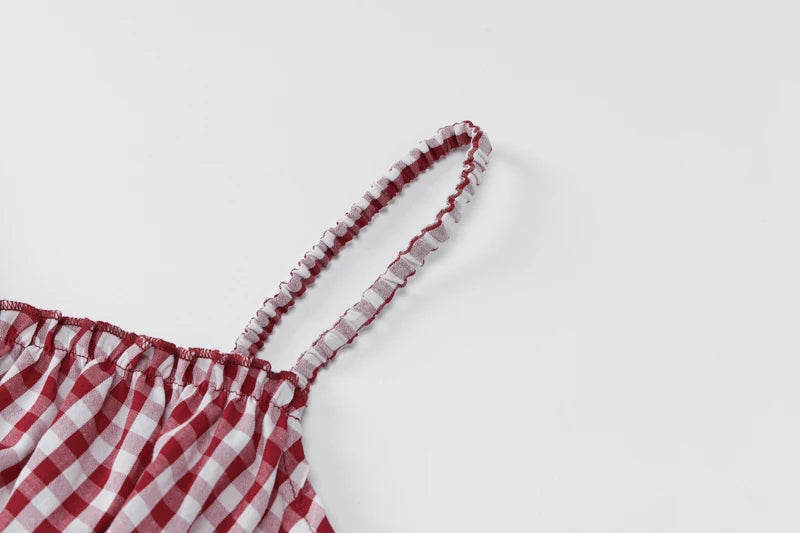 Stripe Two Piece Set With Elastic Camisole And Ruched Shorts l