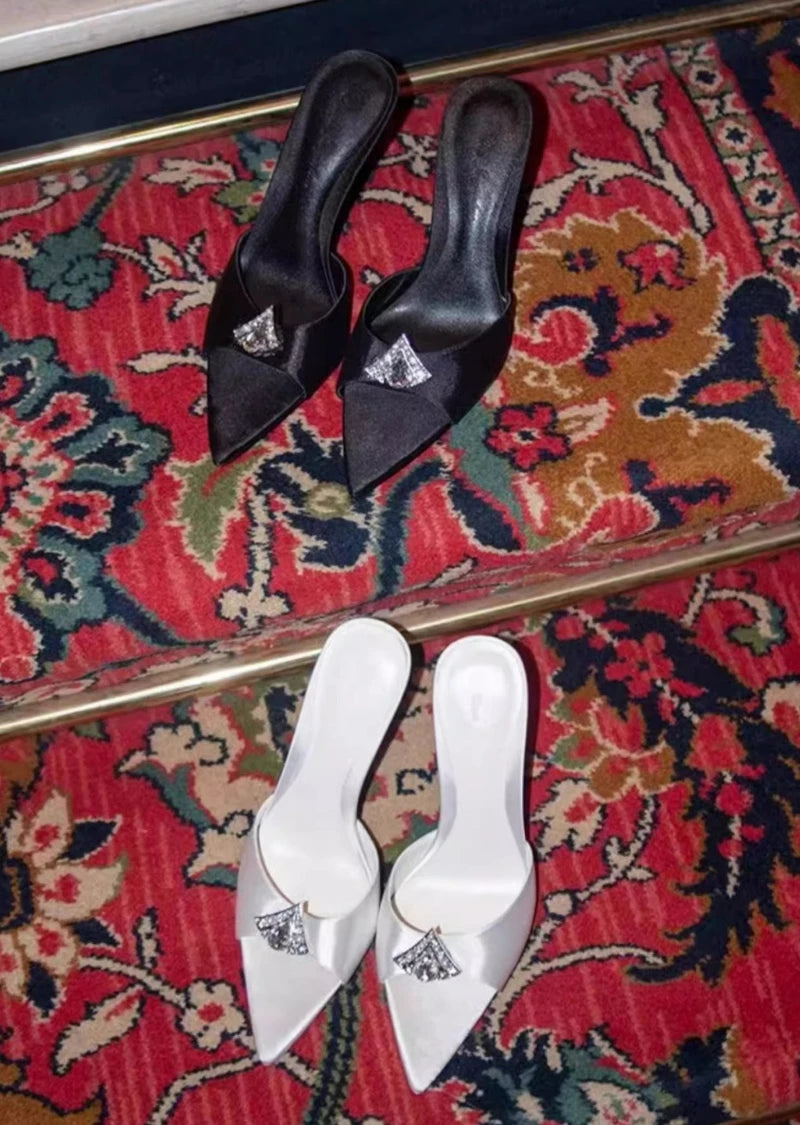 Elegant Crystal Pointed Toe Slippers