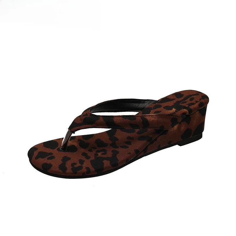 Women Slides With Non Slip Grip Clip Toe Comfort Elevated Street Style
