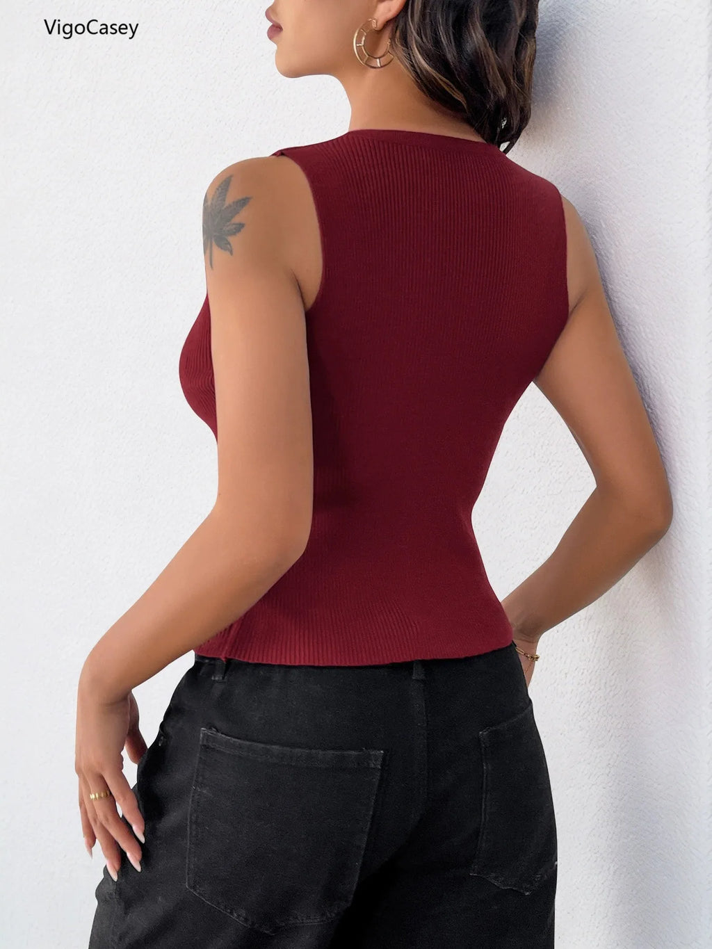 Red Sleeveless Hollowed Out Crop Tank Top With Frog Button Detail