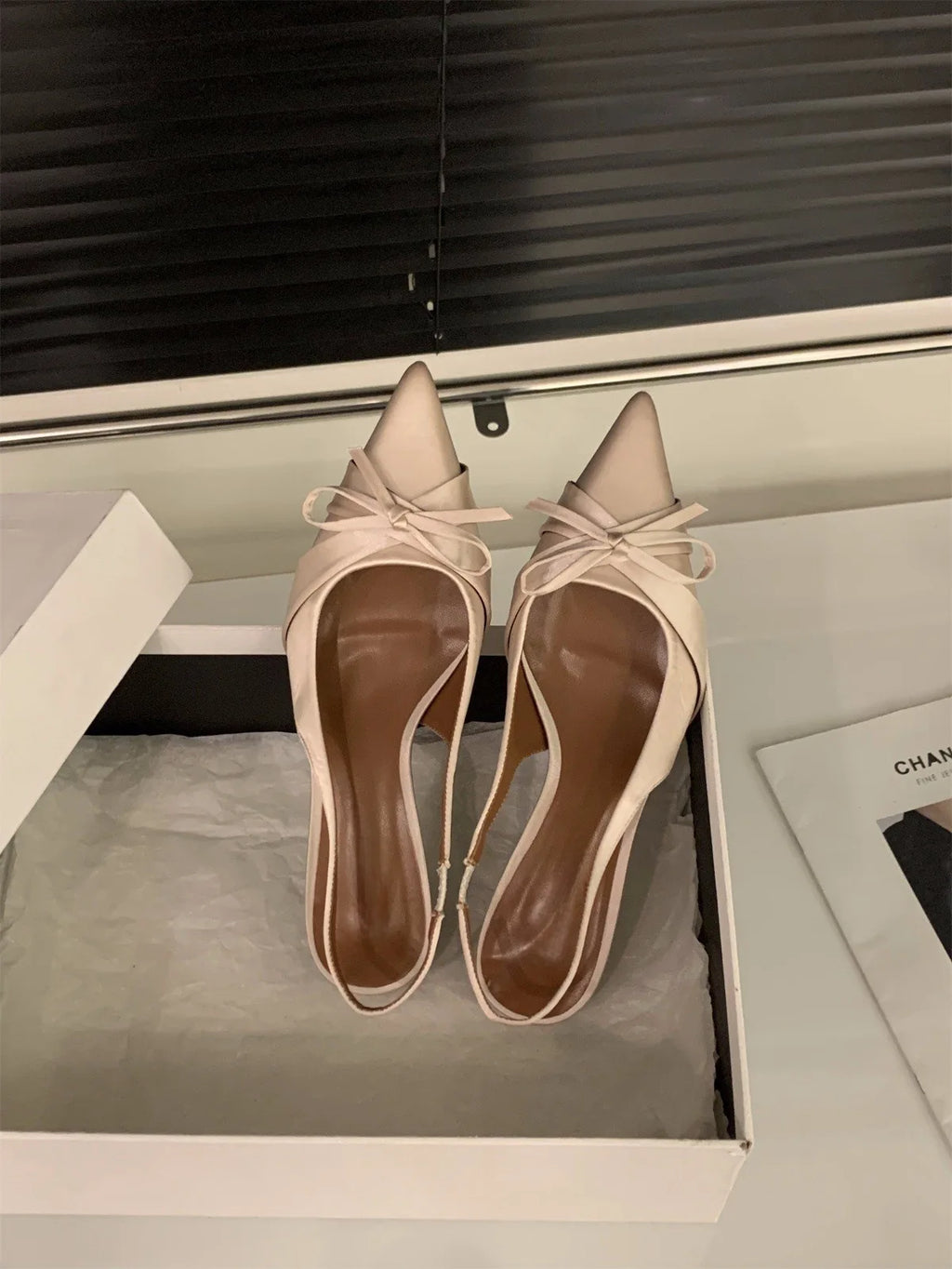 Bowtie Silk Sandals With Pointed Toe And Slim Slingback Heels