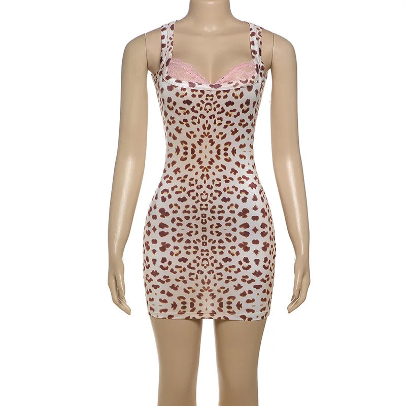 Print Mini Dress With Lace Patchwork And Curve Defining Fit