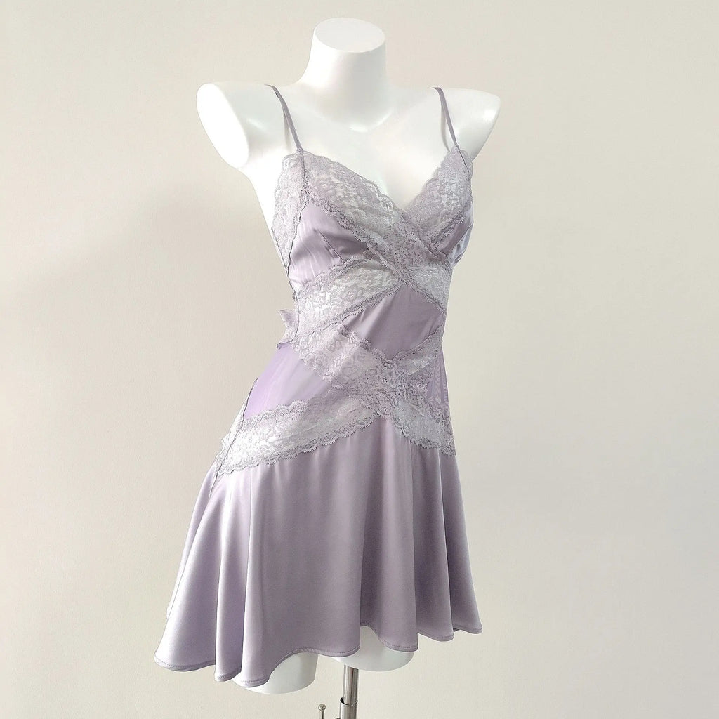 Dreamy Ice Silk With Lace Suspender Detail