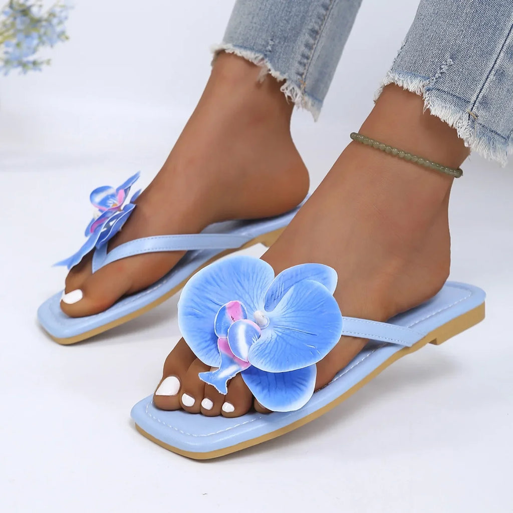 Clip Toe Flower Sandals With Square Front And Comfortable Flat Sole For Summer