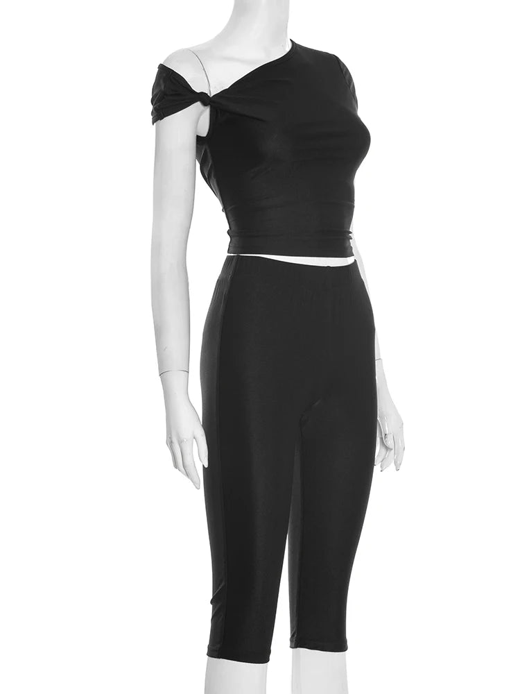Midnight Knot Crop Top And Capri Set With Diagonal Collar