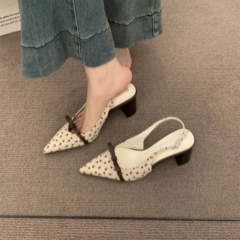 Closed Toe Buckle Sandals With Comfortable Chunky Heel