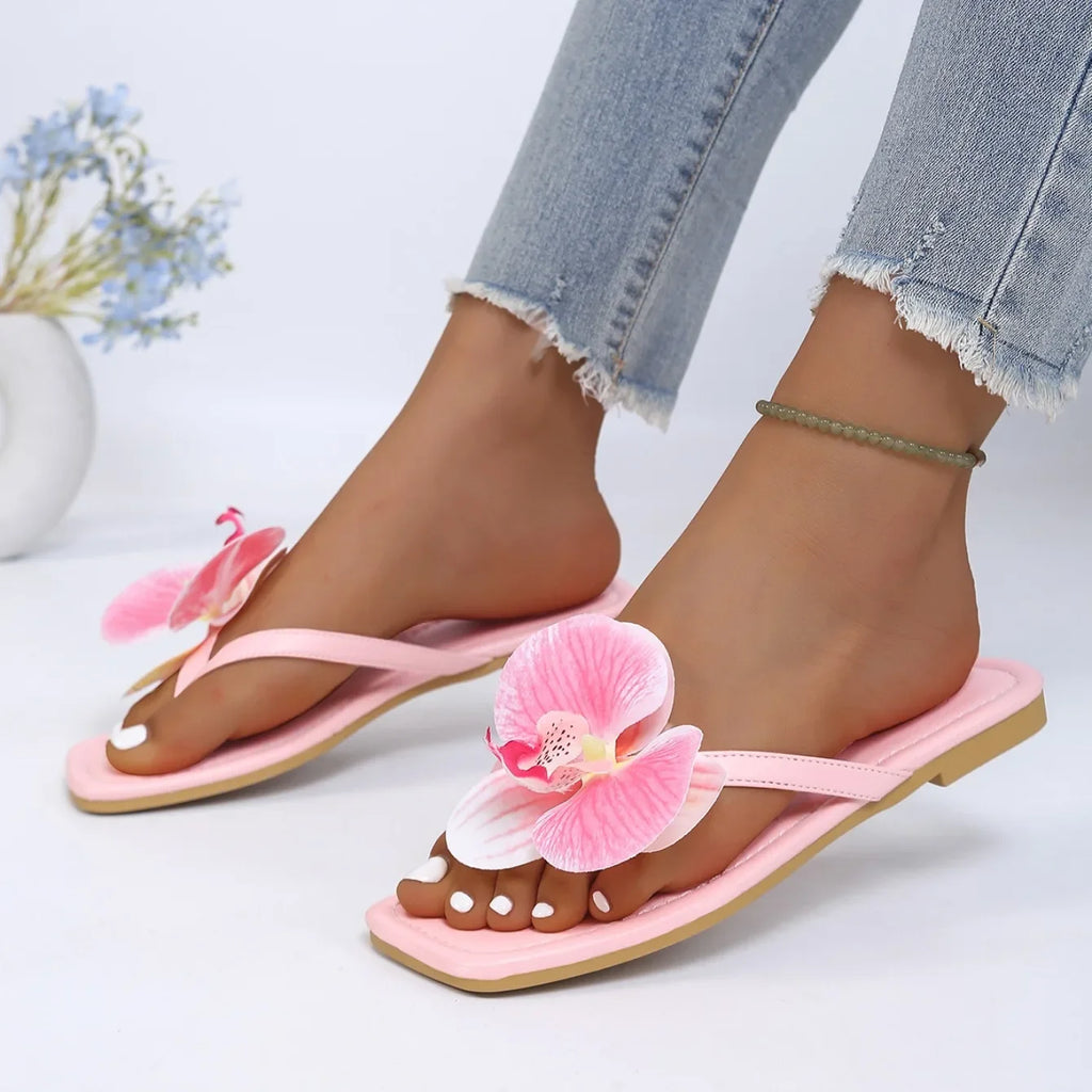 Clip Toe Flower Sandals With Square Front And Comfortable Flat Sole For Summer