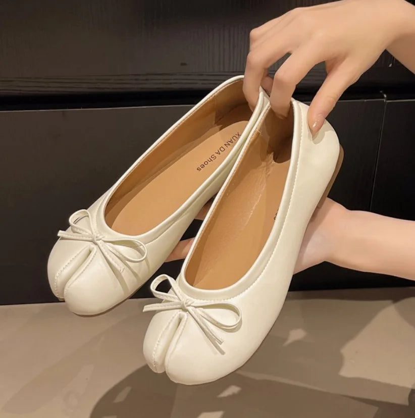 Tabi Style Leather Flats For Women Cozy Split Toe Slip On Shoes