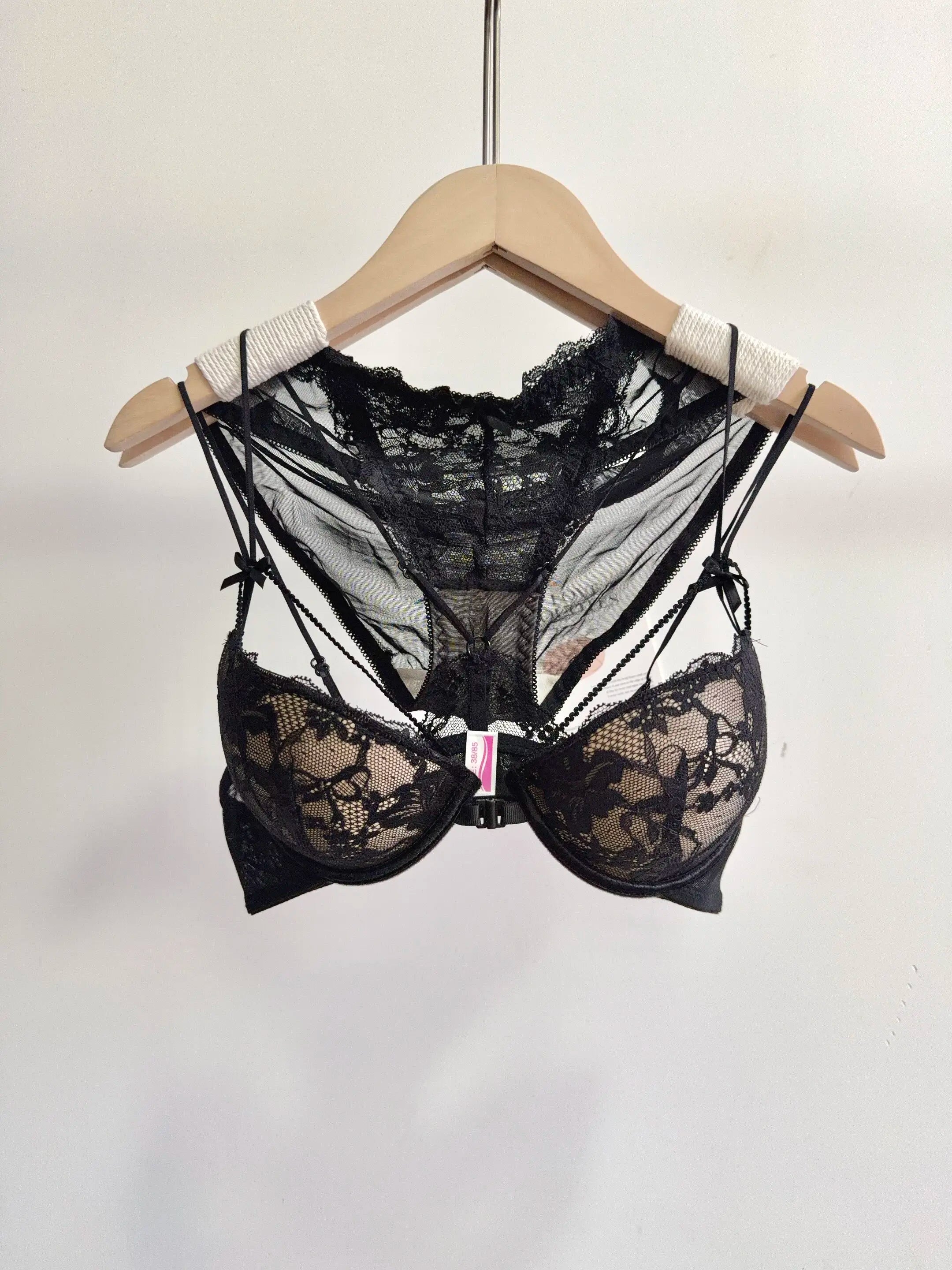 Lace Front Closure Lingerie Set For Women Wirefree Push Up Bra Delicate Straps Lightweight Comfort