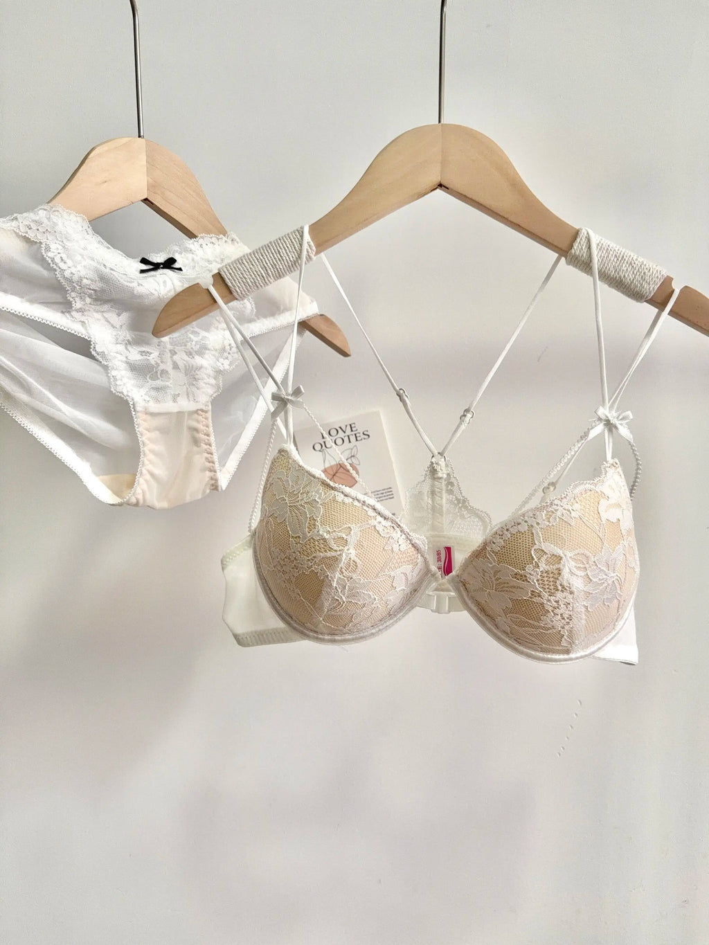 Lace Front Closure Lingerie Set For Women Wirefree Push Up Bra Delicate Straps Lightweight Comfort