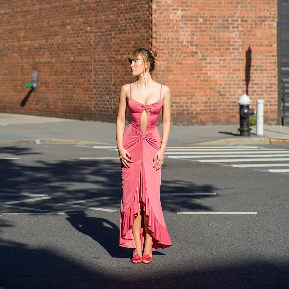 Dreamy Mermaid Evening Gown With Spaghetti Straps Elegant Floor Length Silhouette