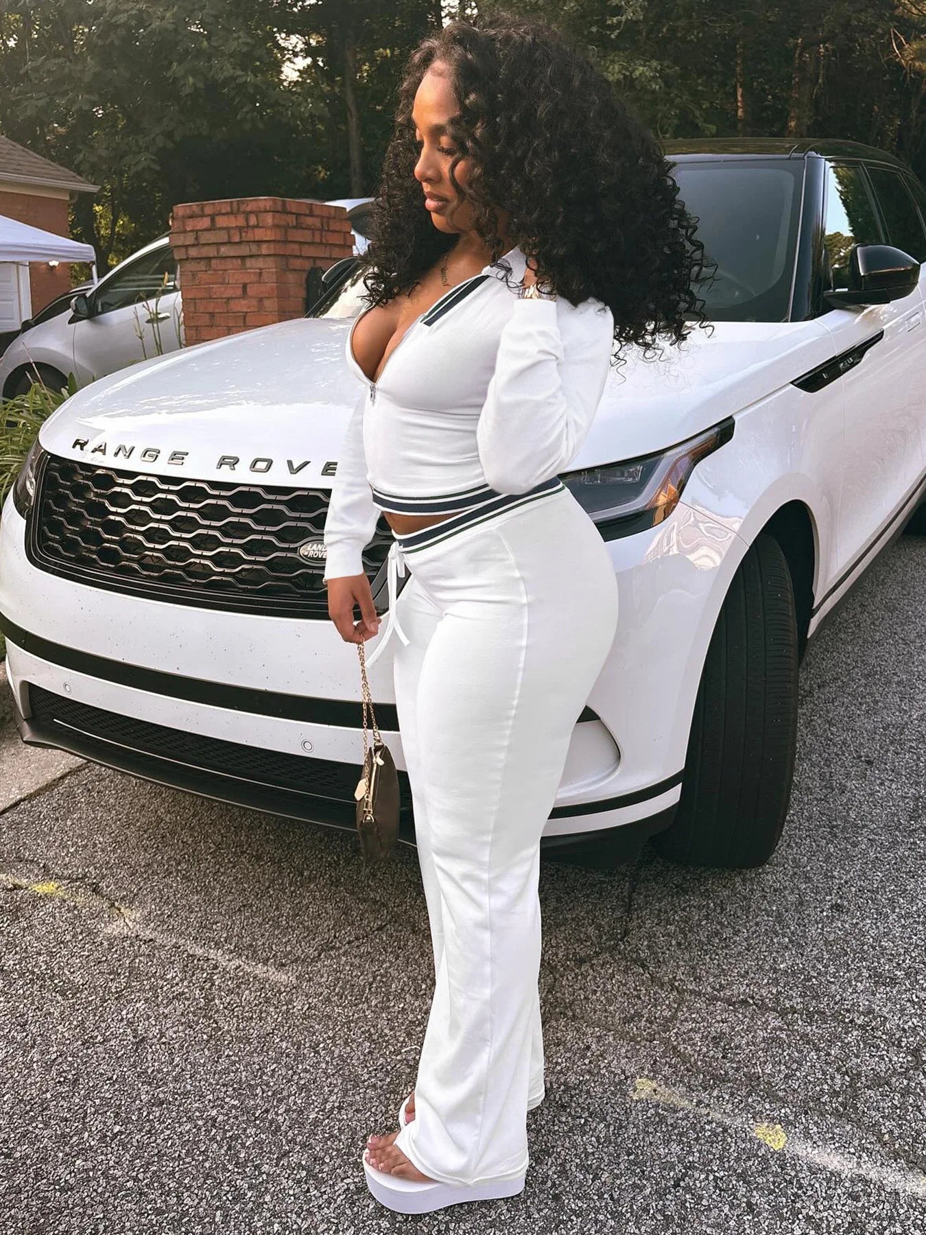 Cozy Two Piece Tracksuit Set With Zip Crop Jacket And Comfortable Sweatpants