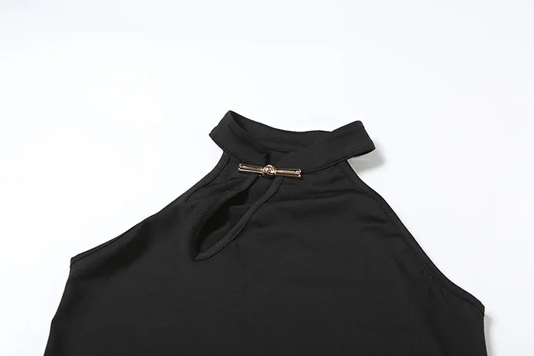 Chic Hollow Tank Top With Buckle Detail