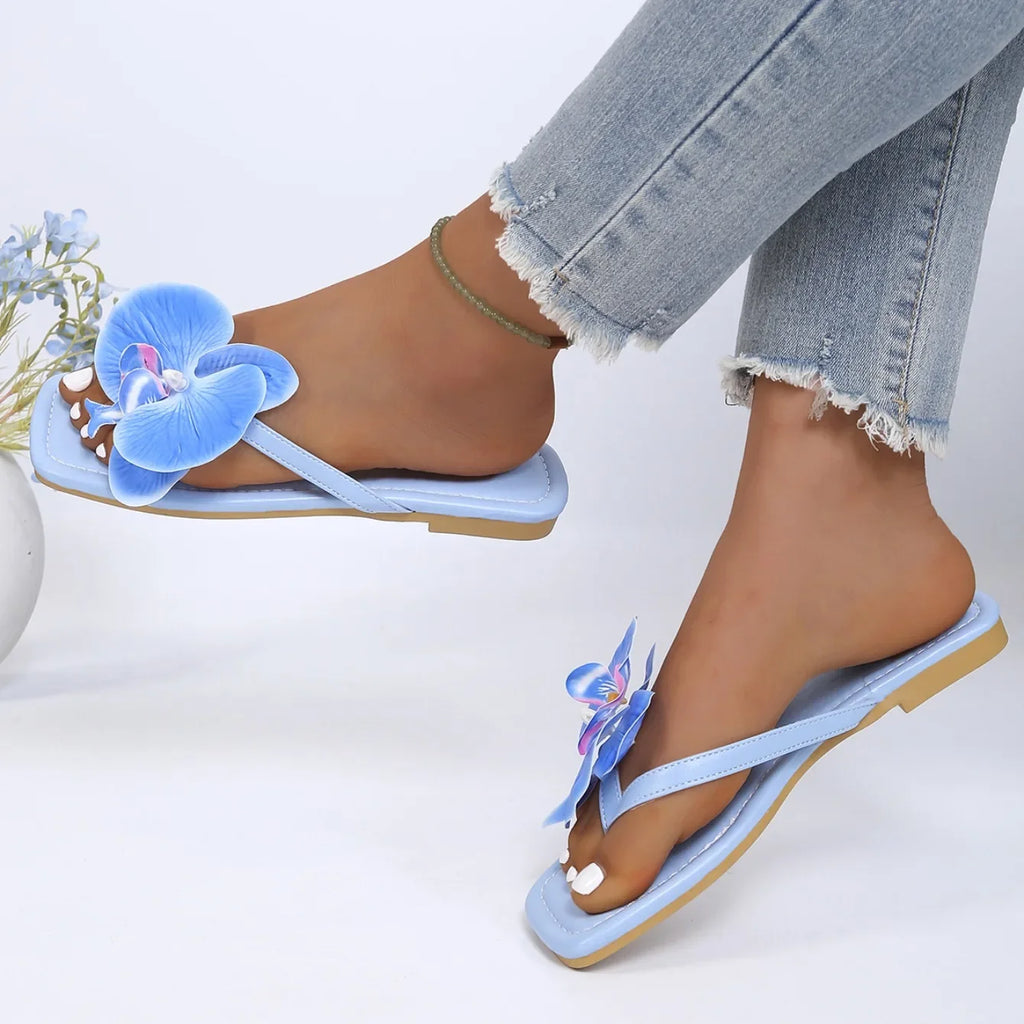Clip Toe Flower Sandals With Square Front And Comfortable Flat Sole For Summer