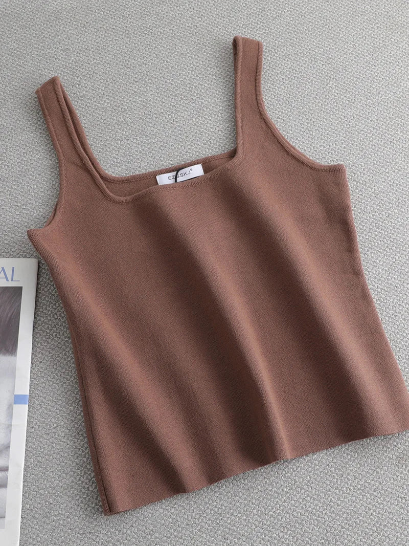 White Knit Tank With U Neck Sleeveless Summer Tee Vintage
