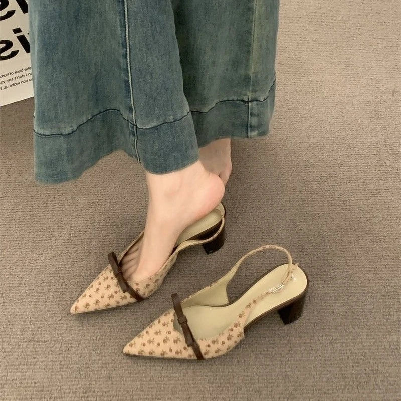 Closed Toe Buckle Sandals With Comfortable Chunky Heel