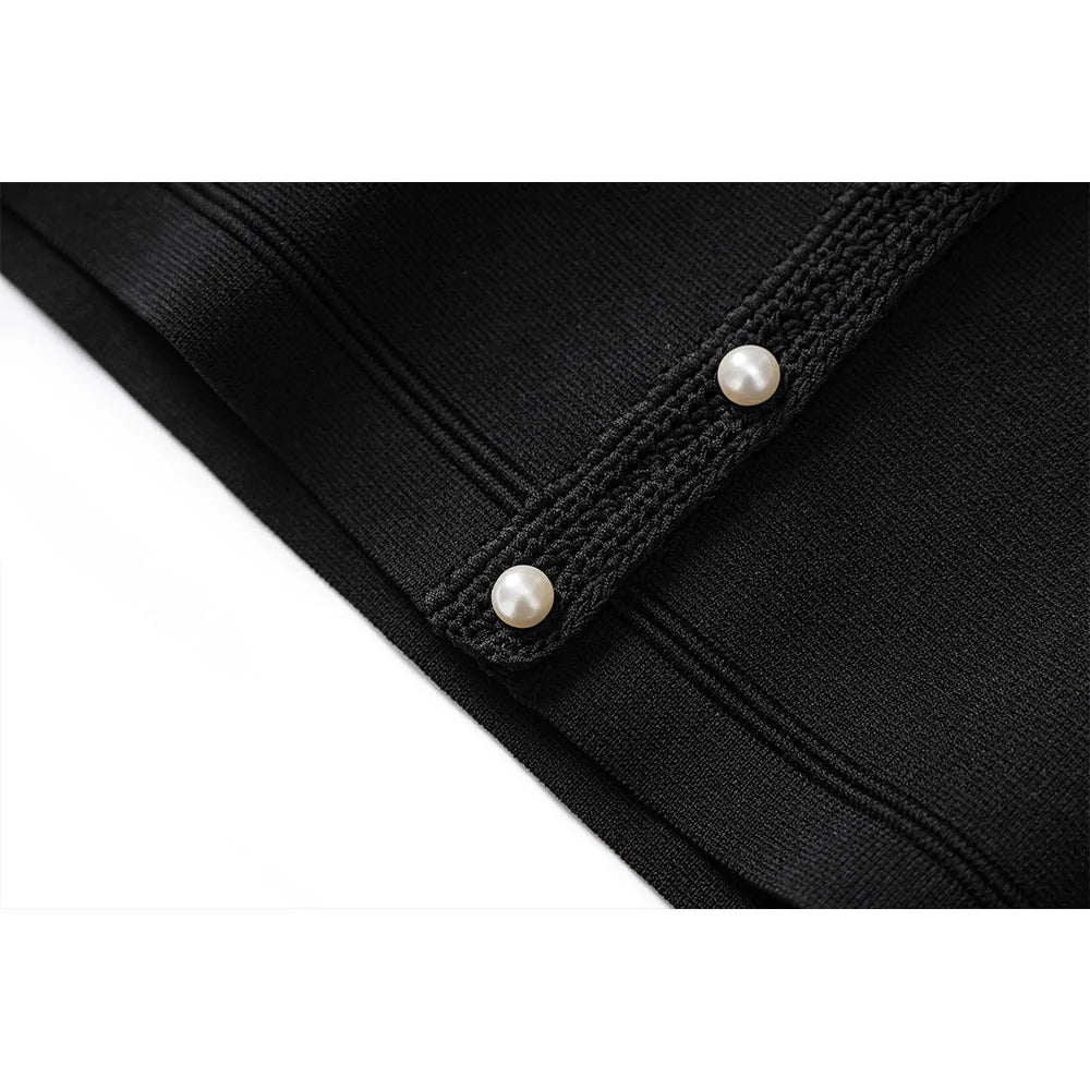 Black And White Skirt Set For Women With Elegant Contrast Design