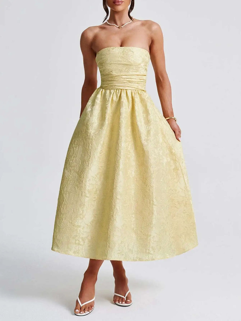 Backless Halter Evening Dress With Lace Jacquard For Elegant Special Occasions
