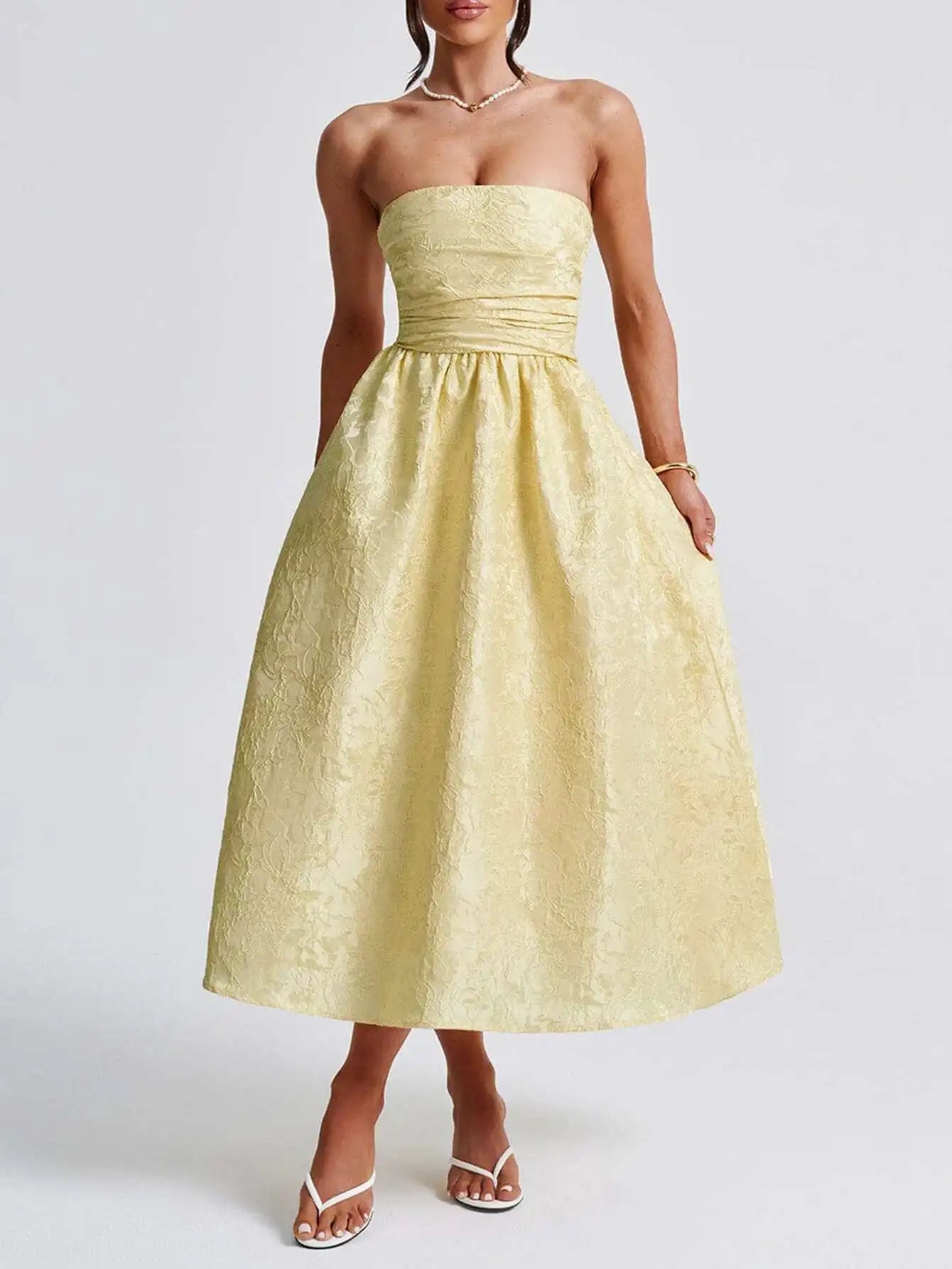 Backless Halter Evening Dress With Lace Jacquard For Elegant Special Occasions